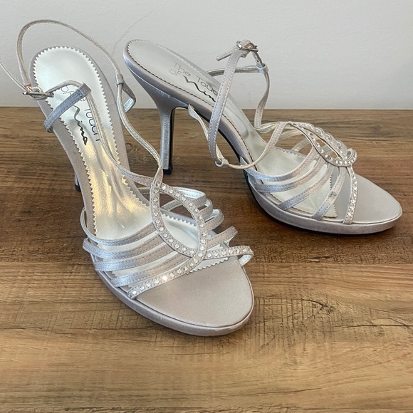 Nina Dressy Heels, Silver with rhinestones, 7.5, VGUC - Picture 6 of 8
